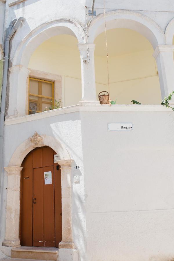Genius Loci Apartment Sannicandro di Bari Exterior photo