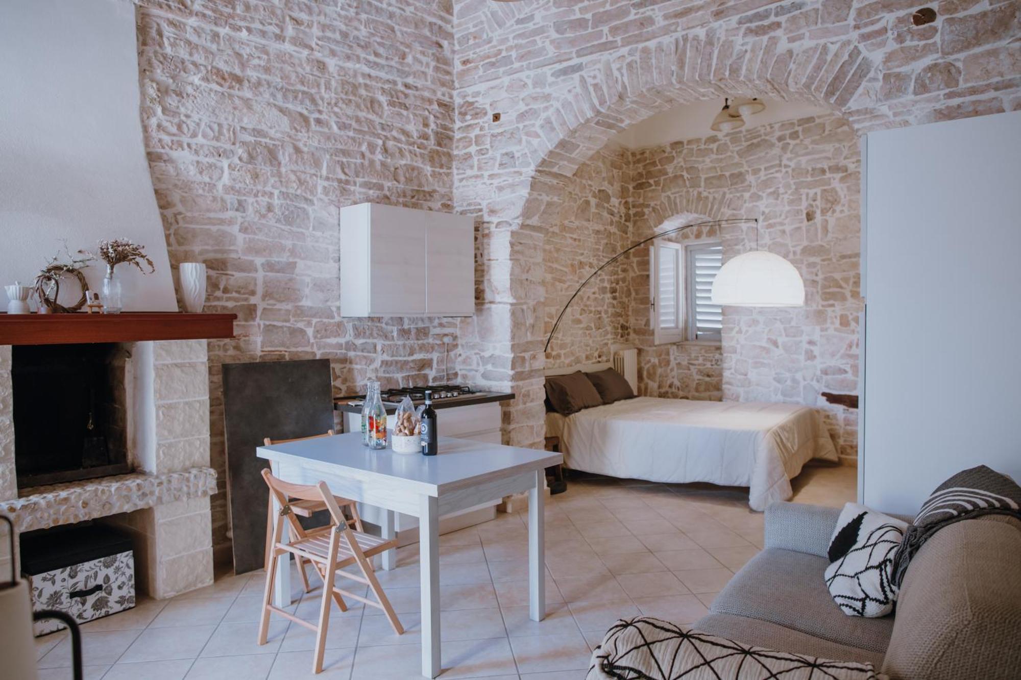 Genius Loci Apartment Sannicandro di Bari Exterior photo